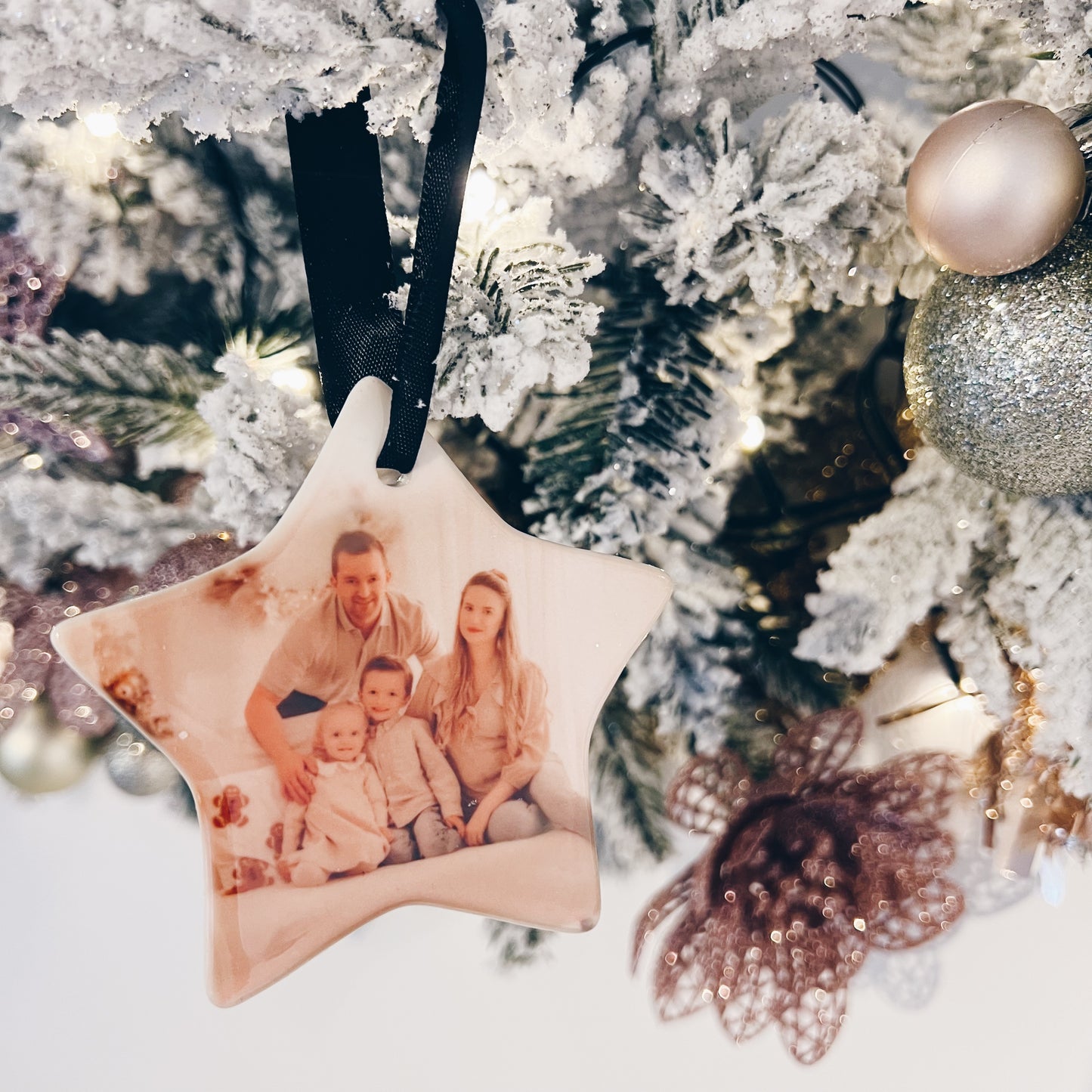 WOENSDAG - CLAIM NIGHT - Foto - ster ornament