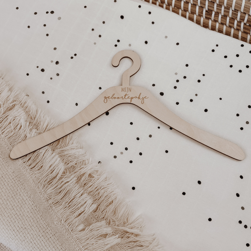 Houten kledinghanger - Mijn geboortepakje - To remember