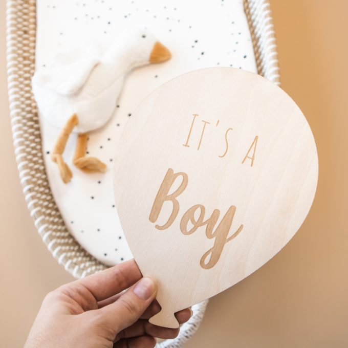 Houten aankondigingsbord - Ballon " It's a boy "