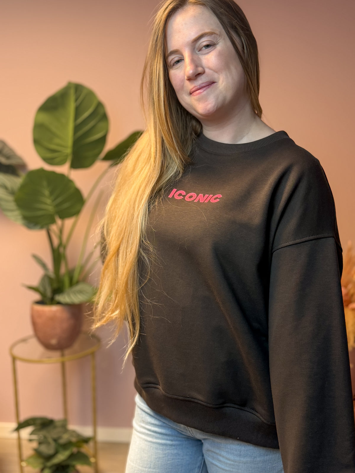 sweater  - Iconic