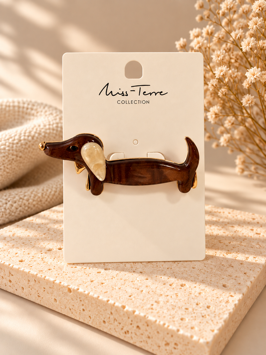 Teckel broche / pin - long brownie