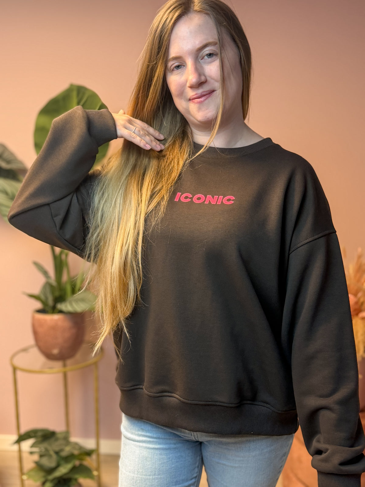 sweater  - Iconic