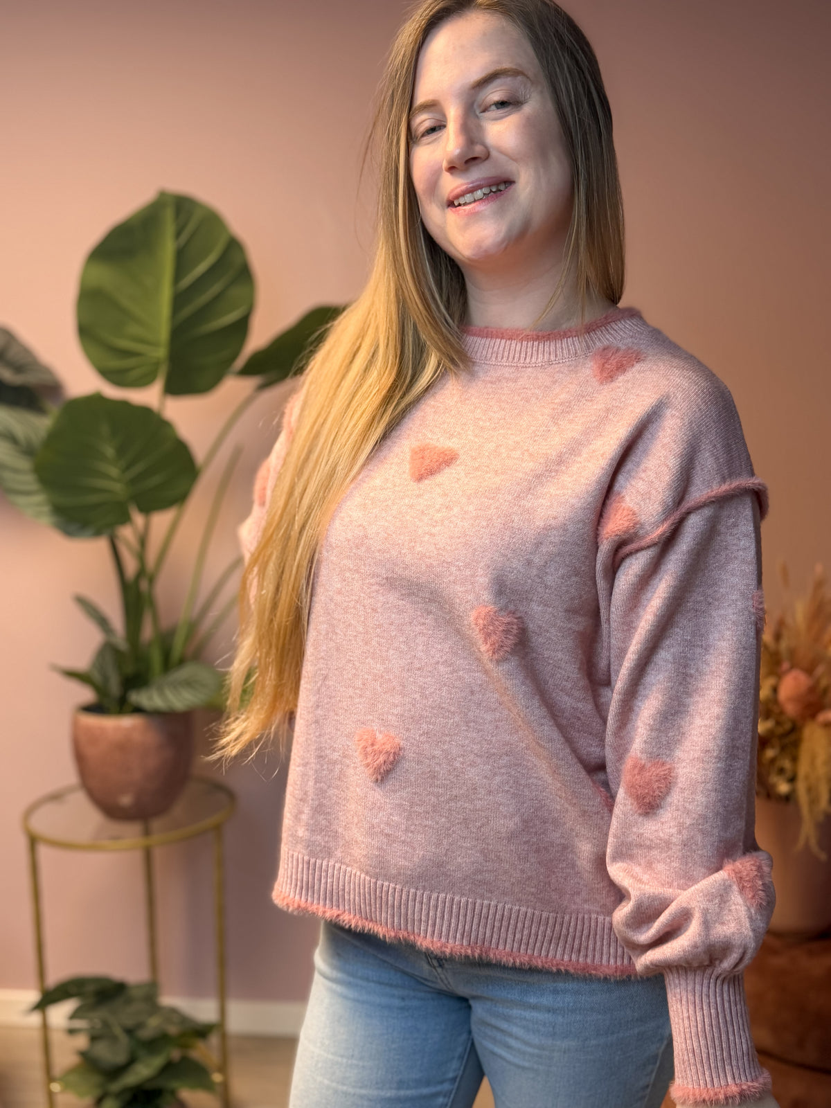 sweater - pink hearts