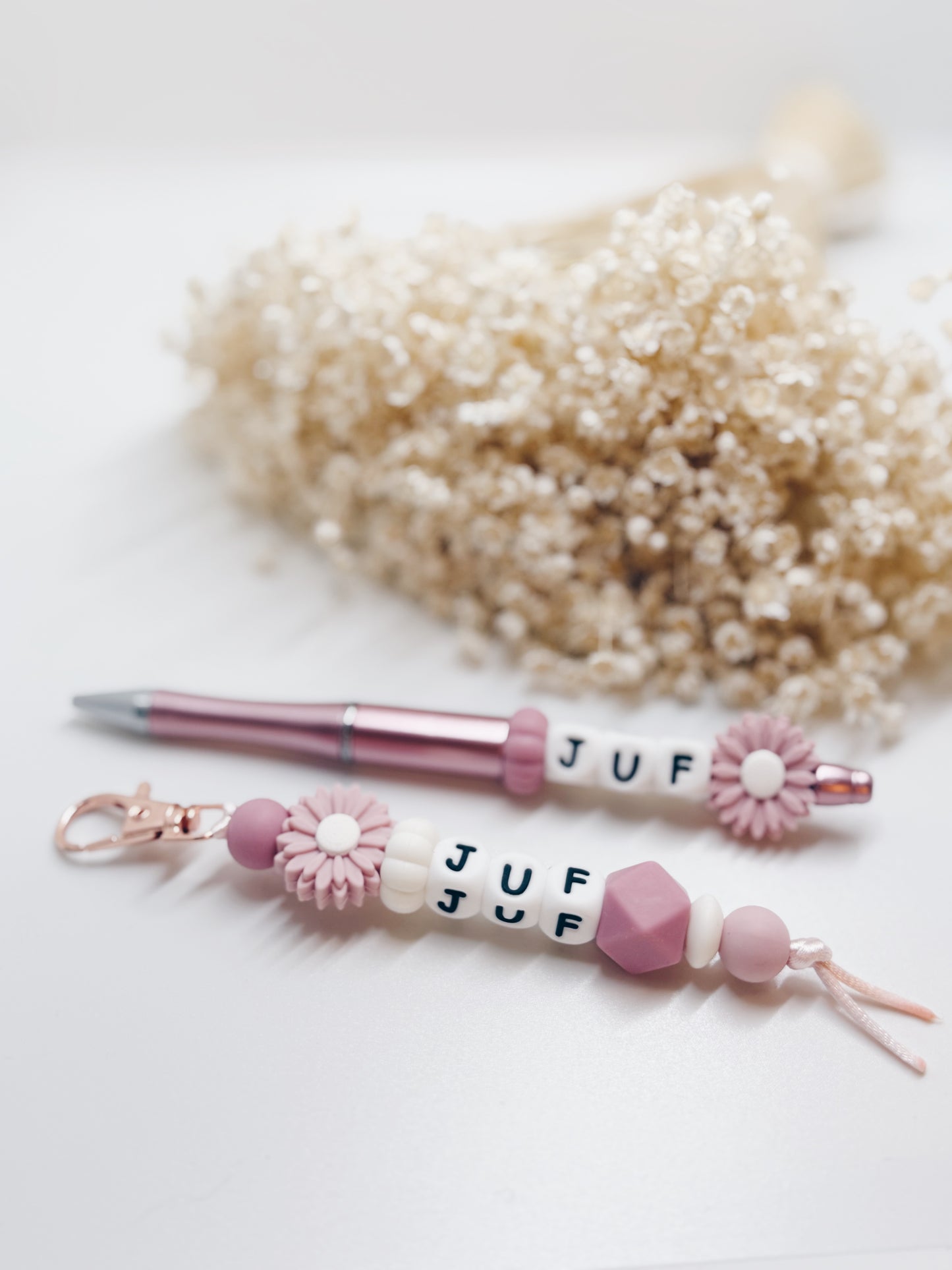 Juf cadeausetje - sleutelhanger & pen daisy
