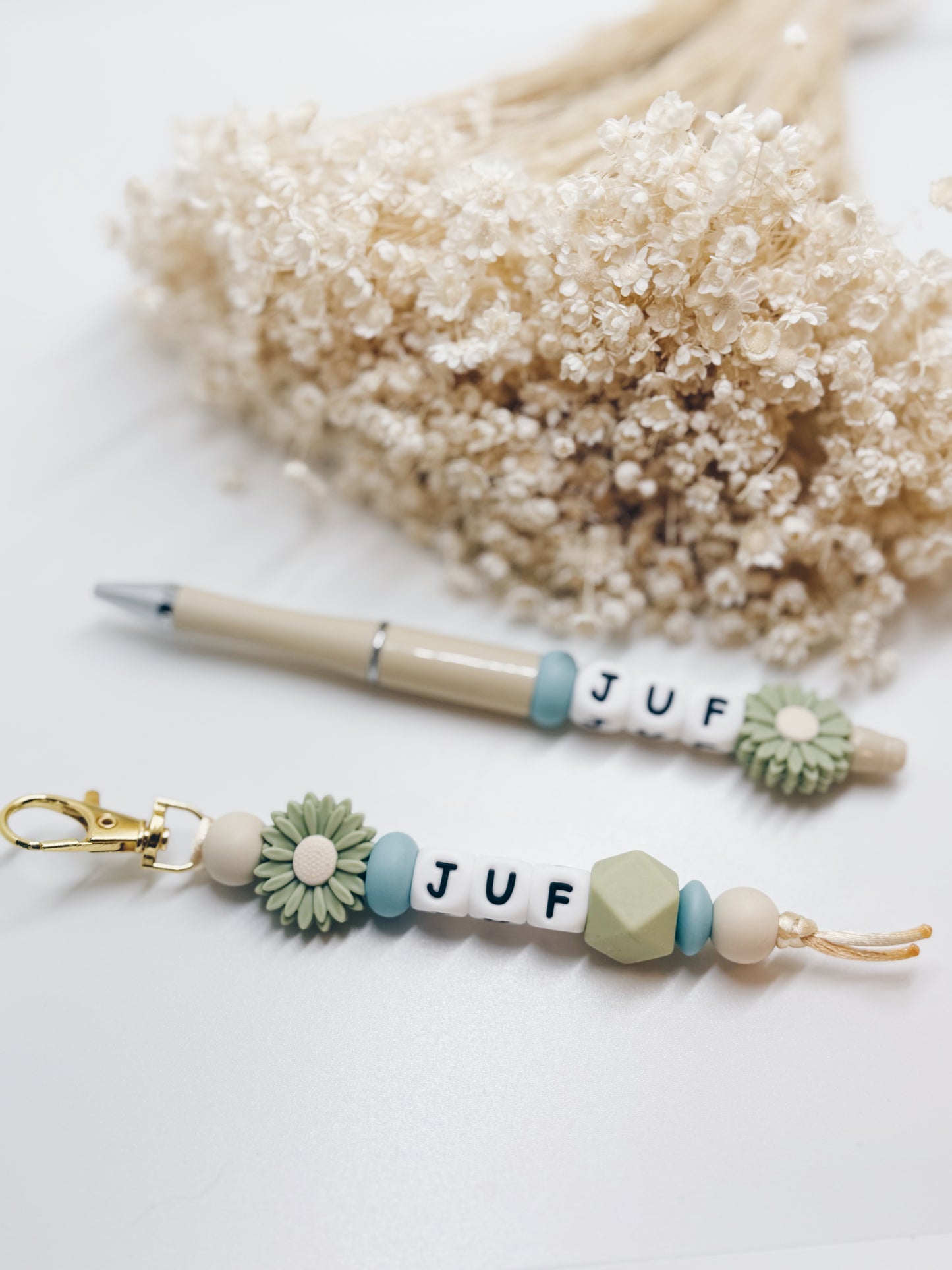 Juf cadeausetje - sleutelhanger & pen daisy