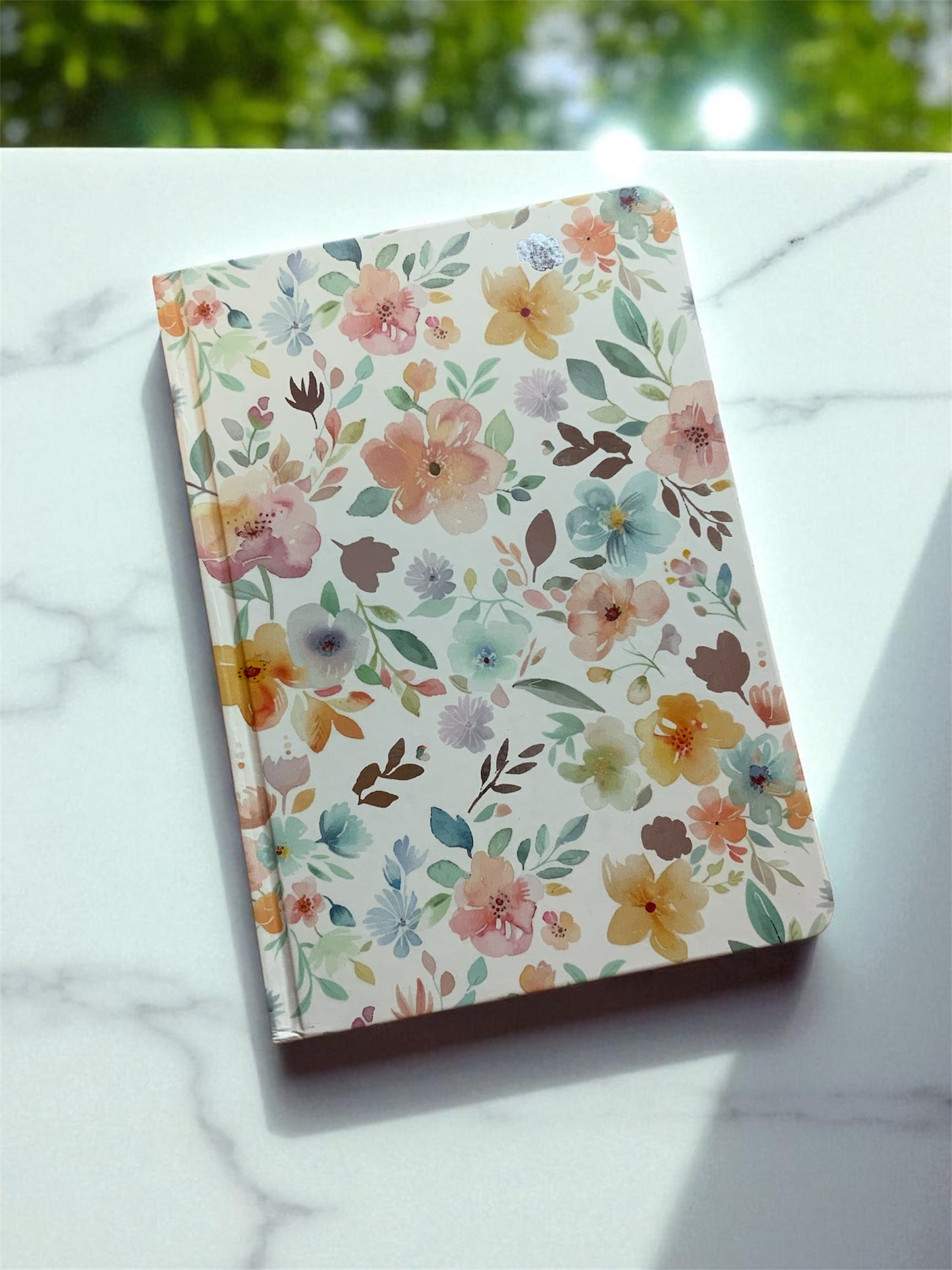 COSTUM NIGHT + NOTITIEBOEKJE MET BIJHORENDE PEN