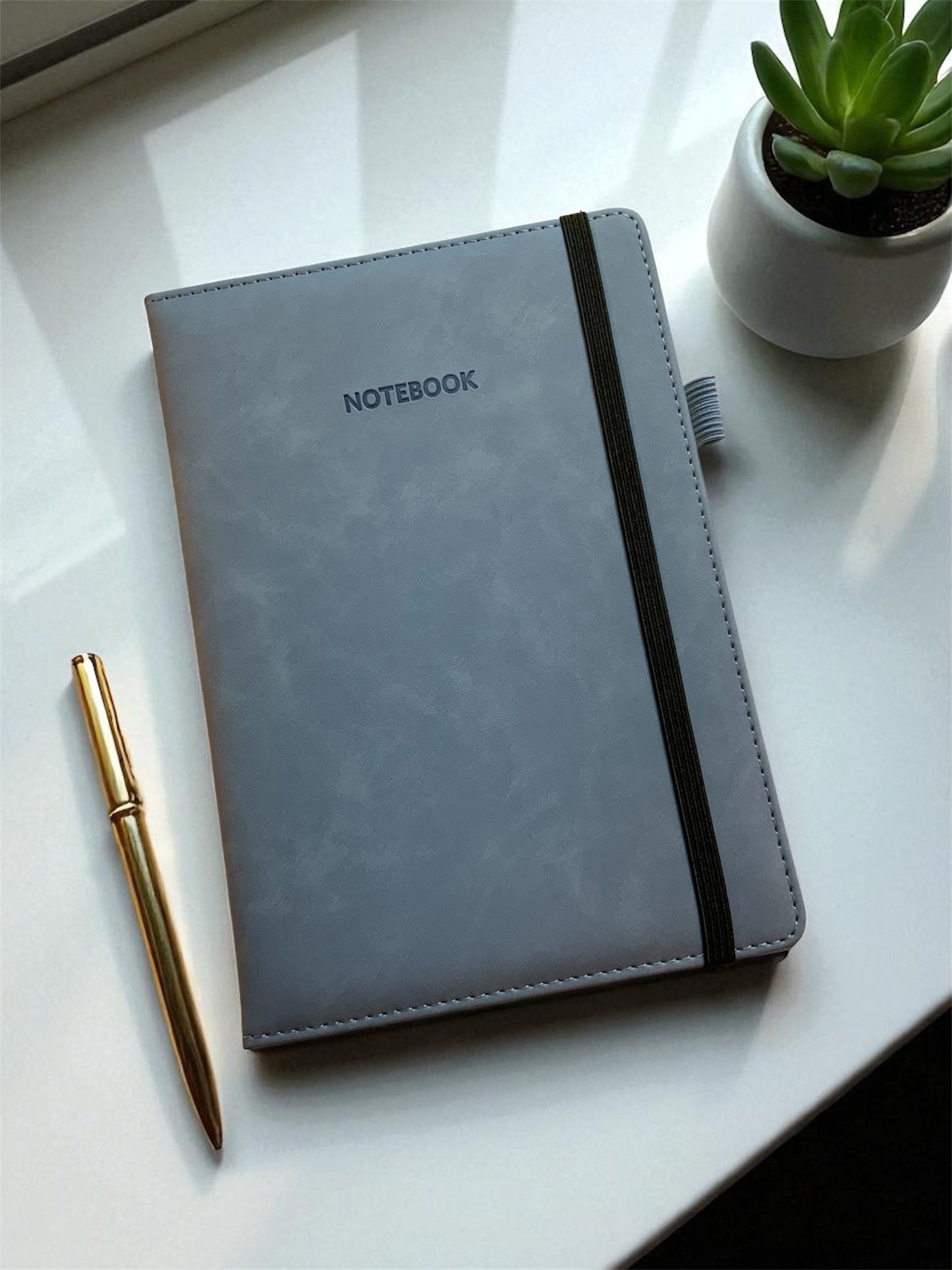 COSTUM NIGHT + NOTITIEBOEKJE MET BIJHORENDE PEN