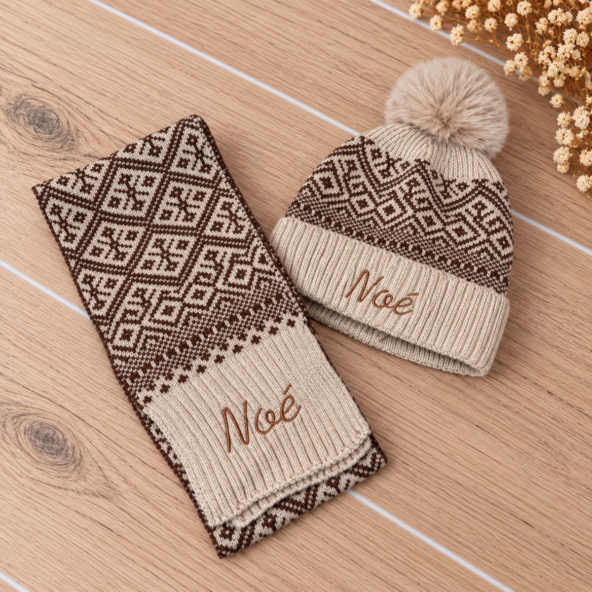 Kinder muts & sjaal – pompon beige