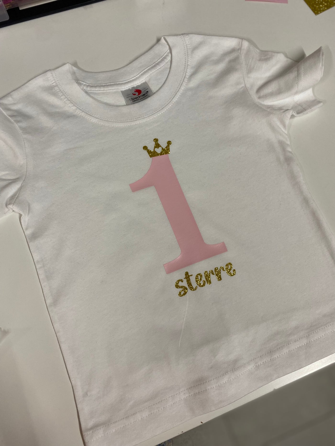 Personaliseer je kinder t-shirt met naam!
